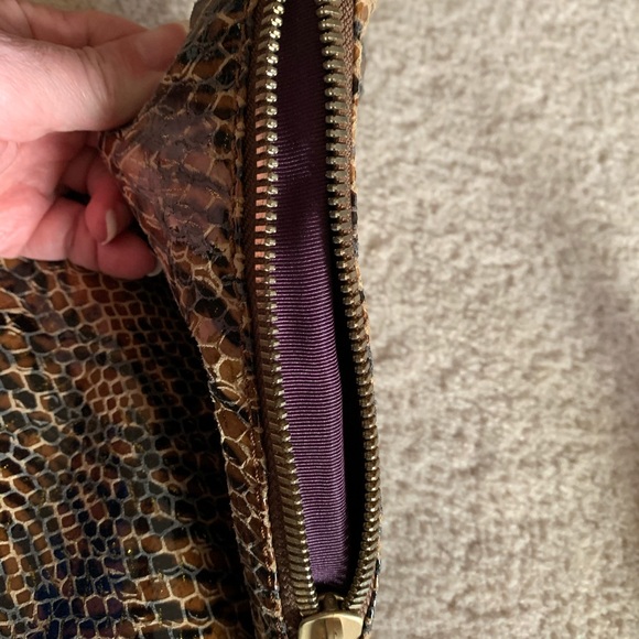 Hobo Purse - Tiger Metallic - Picture 6 of 14